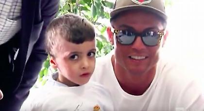 Το δράμα του πεντάχρονου Αχμέντ που συγκίνησε τον Κριστιάνο (pics / video)