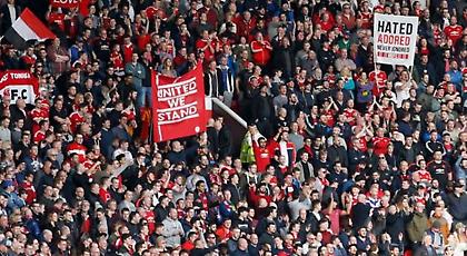 Νέα απρέπεια οπαδών της Γιουνάιτεντ: Κρέμασαν πανό για το «Χίλσμπορο» (pic)