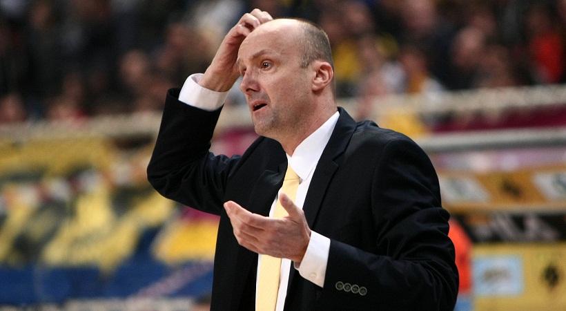 Ζντοβτς: «Να αντιδράσουμε μετά τις ήττες με Άρη και Ολυμπιακό»