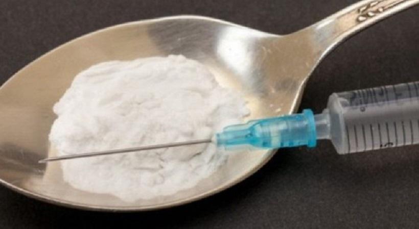 Συνέλαβαν έμπορο ηρωίνης μετά το θάνατο ενός χρήστη