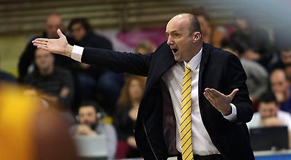 Αιχμές Ζντοβτς για διαιτησία και παίκτες