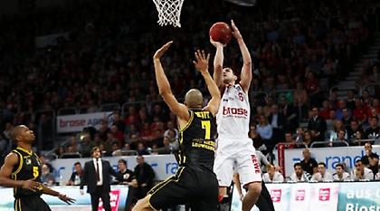 Άνετα η Μπάμπεργκ, καλός ο Ζήσης