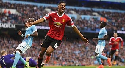 Έχασε το δόντι στους πανηγυρισμούς του γκολ οπαδός της Γιουνάιτεντ (pic)