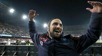 Όλη η πόλη στα πόδια του Ιγκουαΐν (video)