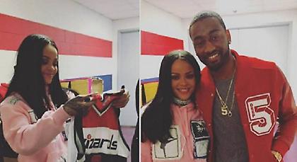 Ο Τζον Γουόλ έδωσε τη φανέλα του στη Rihanna