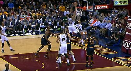 «Πέταξε» στο Top 10 ο Giannis!