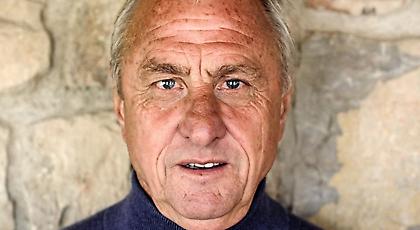 Όλος ο κόσμος θρηνεί για τον Κρόιφ (pics)