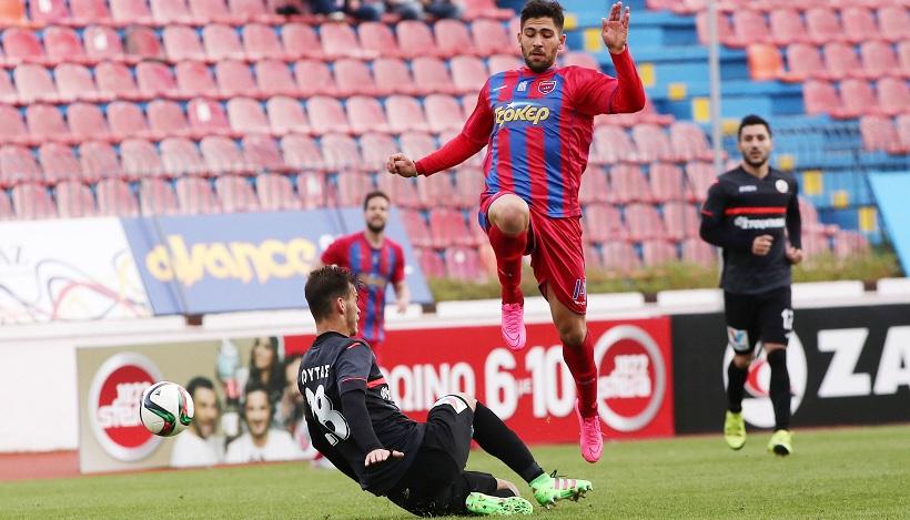 Καμία επαφή για Μπακασέτα, αλλά…