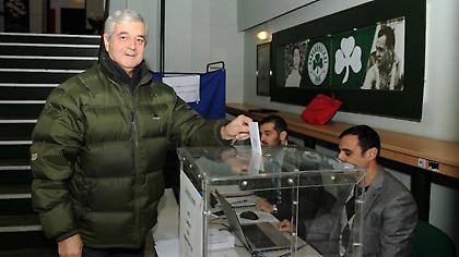 Οικονομόπουλος: «Ο Κρόιφ ήταν “αέρας” μέσα στο γήπεδο»