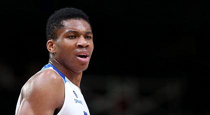 Με Αντετοκούνμπο η «αφίσα» της FIBA για το Προολυμπιακό