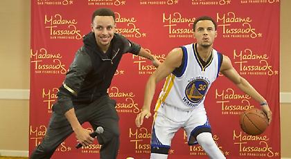 Ο Κάρι έγινε κέρινο ομοίωμα (pics)