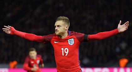 Τα εντυπωσιακά στρατιωτικά παπούτσια του Βάρντι (pic)