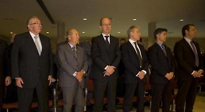 Όλοι οι εν ζωή πρόεδροι της Μπαρτσελόνα στο «clasico», για να τιμήσουν τον Κρόιφ!