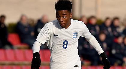 Να γιατί είναι ο νέος… Μέσι και Ρονάλντο μαζί: Τι γκολάρα έβαλες, ρε μικρέ! (video)