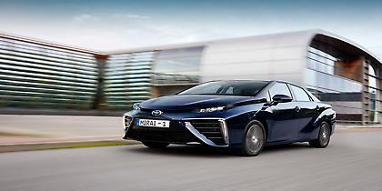 «Παγκόσμιο Πράσινο Αυτοκίνητο» το υδρογονοκίνητο Toyota Mirai