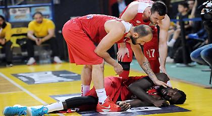 Σπασμένα δάκτυλα, πονεμένα κεφάλια, αλλά…