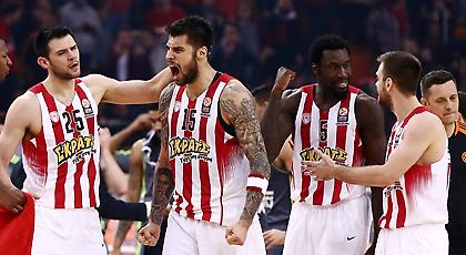 Η νίκη του Ολυμπιακού επί της Ρεάλ από το… παρκέ και τις εξέδρες (video)