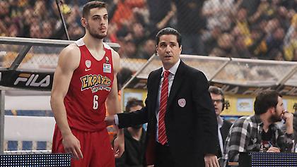 Οι ευχές του Ολυμπιακού στον Παπαπέτρου (pic)