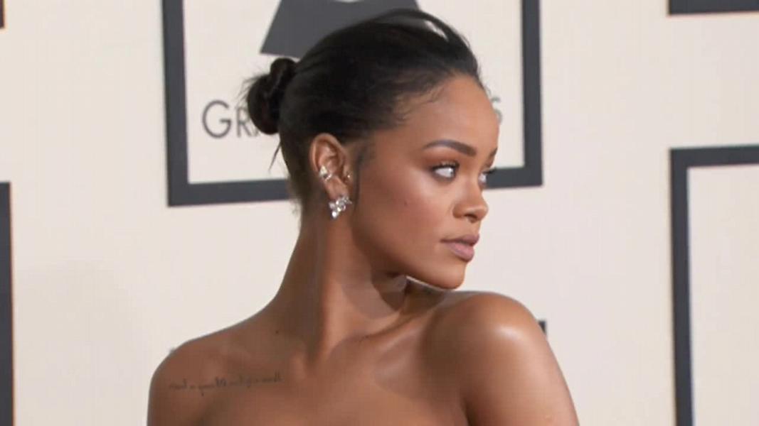 Προφανώς και η Rihanna δεν φοράει τίποτα στο preview του νέου της βίντεο