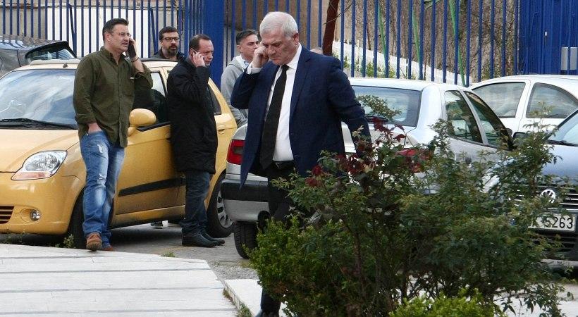 Παρακολουθούν στην ΑΕΚ αλλά (ακόμη) δεν αντιδρούν