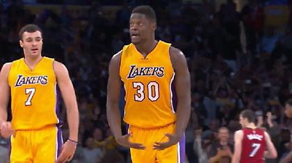 Έδειξε τα… κότσια του ο Ραντλ (video)