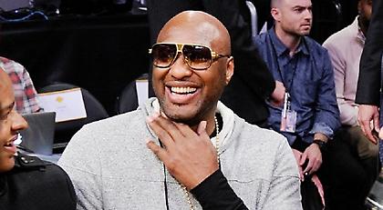 Ο Λαμάρ Όντομ στο Staples Center (video)