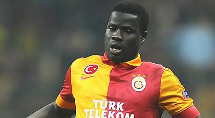 Αποκλεισμός ενός έτους από τη FIFA σε Εμπουέ