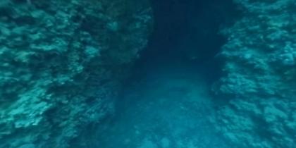 Βίντεο από τη «μαύρη τρύπα» στα λιμανάκια Βουλιαγμένης