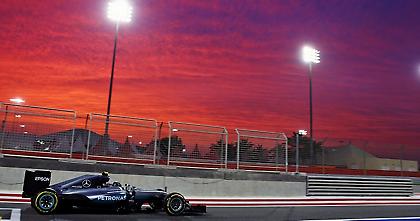 Μια απ' τα ίδια για Mercedes, έκπληξη από Μπάτον