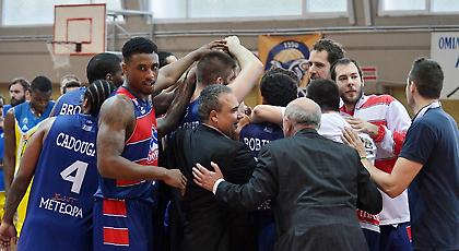 «Διπλό» στο Λαύριο, σώθηκαν τα Τρίκαλα!