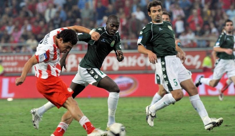 «Ερυθρόλευκη» κυριαρχία στο Καραϊσκάκη