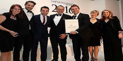 Βράβευση της Nissan για τη χορηγία της στο UEFA Champions League