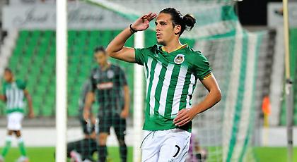 «Κλεφτές» ματιές στην πεντάδα