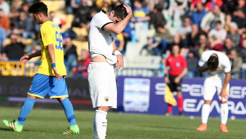 Δεν κάνει «διπλό» ούτε με... αίτηση