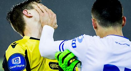 Πήρε κόκκινη επειδή χτύπησε τον συμπαίκτη του! (video)