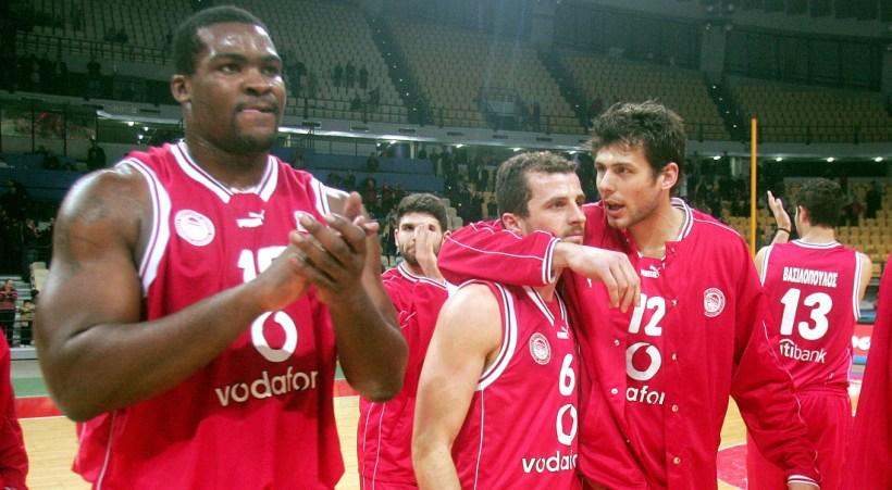 Τίμησε τον Αργυρόπουλο ο Ολυμπιακός (pic)