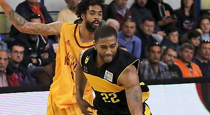 Μόνο ο ΜακΝίλ εκτός