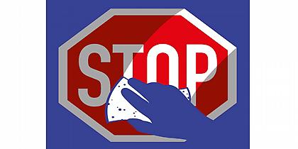 Clean Up-Safety Day: καθαρίζουν πινακίδες από βανδαλισμούς