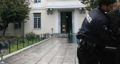 ΣΥΛΛΗΨΗ-ΣΟΚ στο Βόλο: Βρέθηκε με προσημειωμένα χαρτονομίσματα έπειτα από συνάντηση με τον Αχ. Μπέο