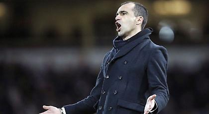 Πανό κατά Μαρτίνεθ από οπαδούς της Έβερτον (pic)