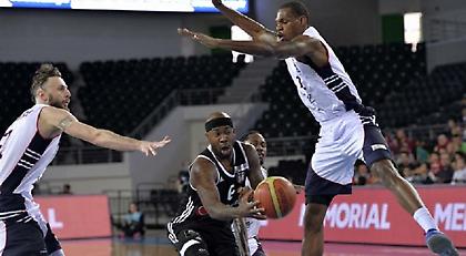 Άλλη Μπεσίκτας με Μπόμπι Μπράουν