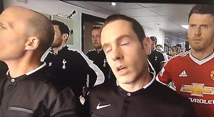 Τρομερό στιγμιότυπο με τον επόπτη του Τότεναμ-Μάντσεστερ Γιουνάιτεντ (video)