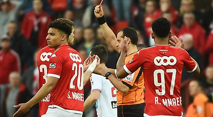 Πρώτη παρά την «γκέλα» η Σταντάρ, σκόραραν οι Έλληνες