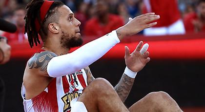 Βάζει νάρθηκα και αρχίζει προπονήσεις ο Χάκετ