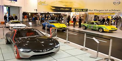 Το σόου των Opel GT στην Techno Classica