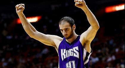 Σούπερ εμφάνιση από Κουφό