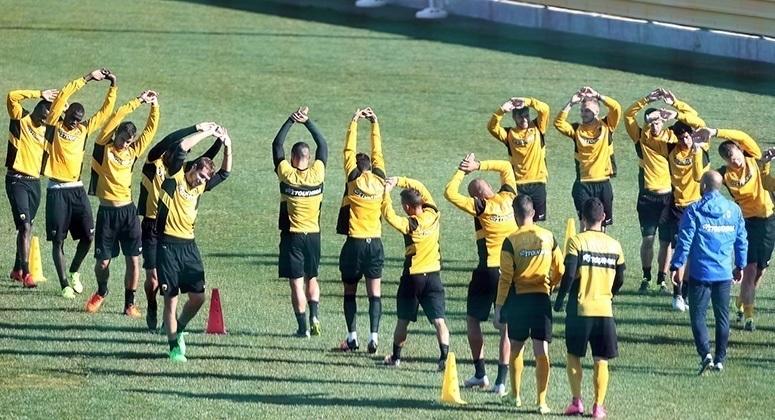 Με το βλέμμα στο φινάλε η ΑΕΚ