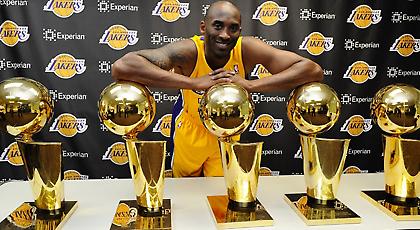 Ακόμα και το μετρό τιμά τον Κόμπι