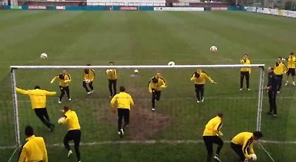 Τι στην ευχή κάνουν σε αυτή την άσκηση οι παίκτες της Ντόρτμουντ; (video)