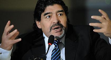 Μαραντόνα για Κόμπι: «Σ’ ευχαριστούμε για τη μαγεία»!